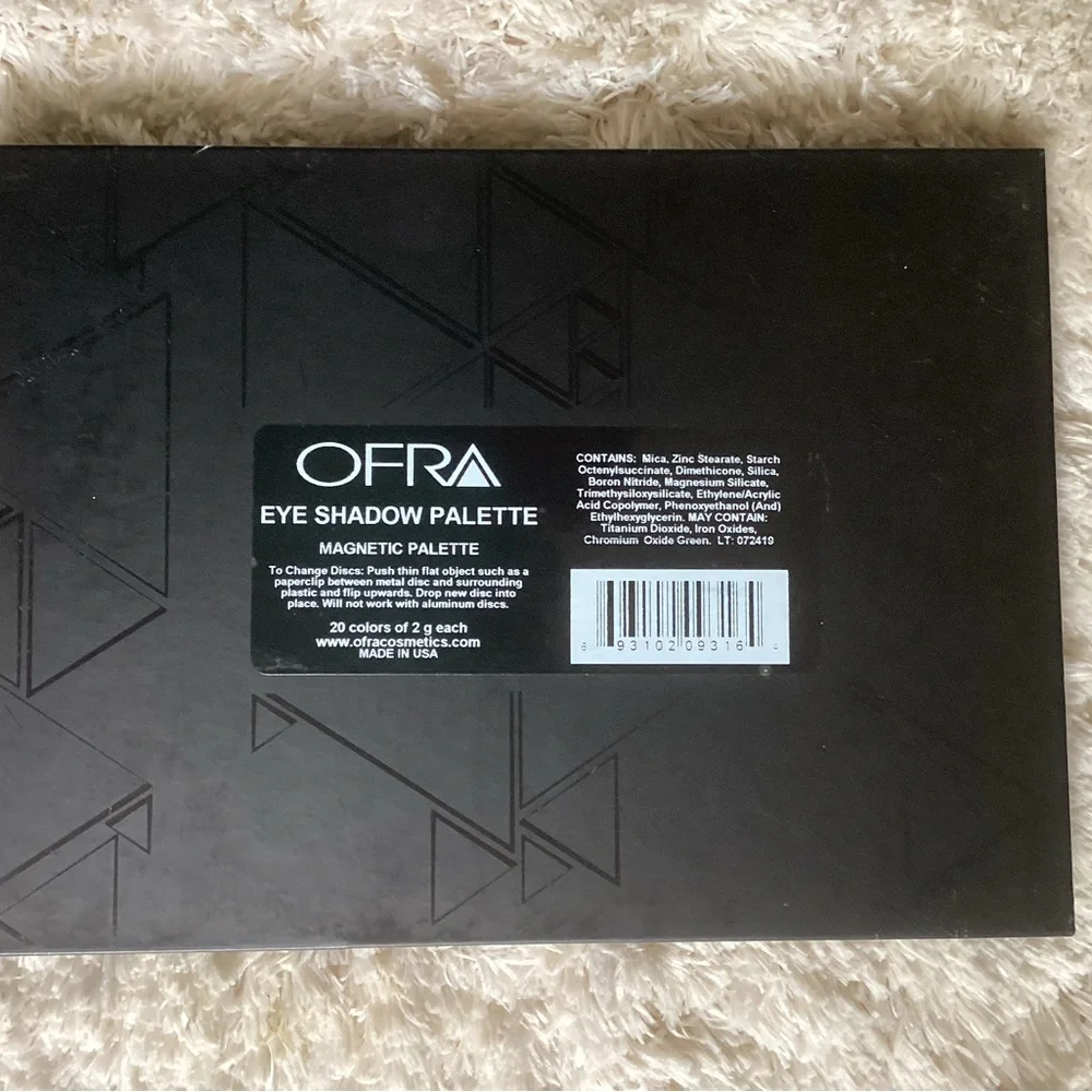 OFRA Eye Shadow Palette